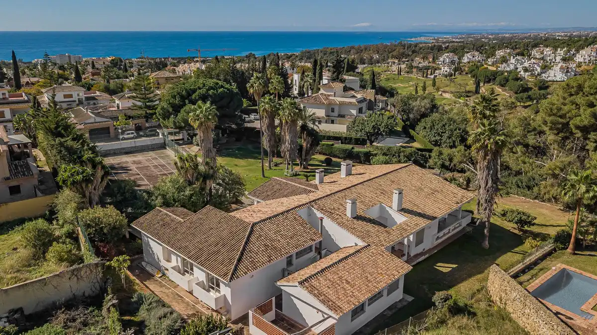 Chalet con piscina en venta en Marbella Centro, imagen 4