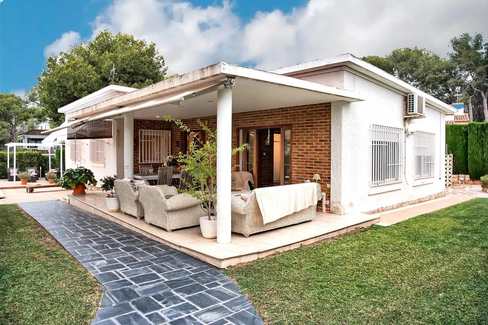 Terraza de Casa o chalet en venta en Paterna con Aire acondicionado, Calefacción y Jardín privado