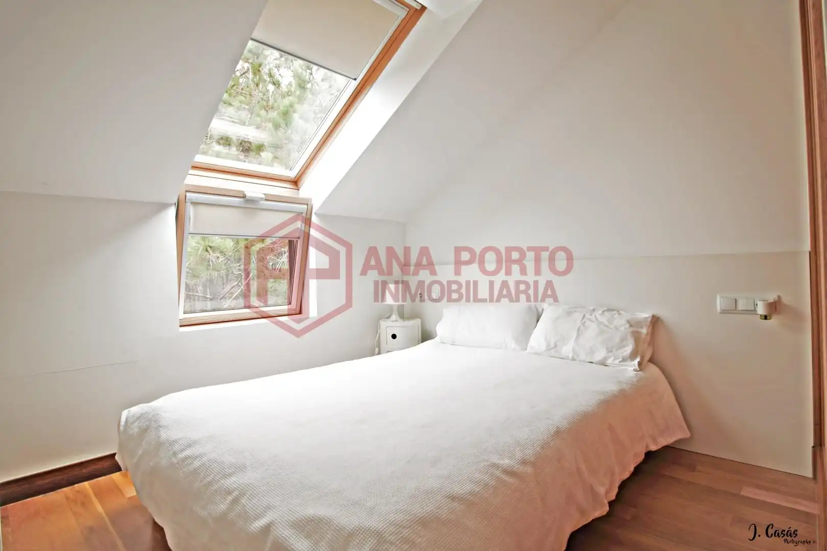 Dormitori de Casa adosada en venda en O Grove   amb Calefacció, Jardí privat i Parquet