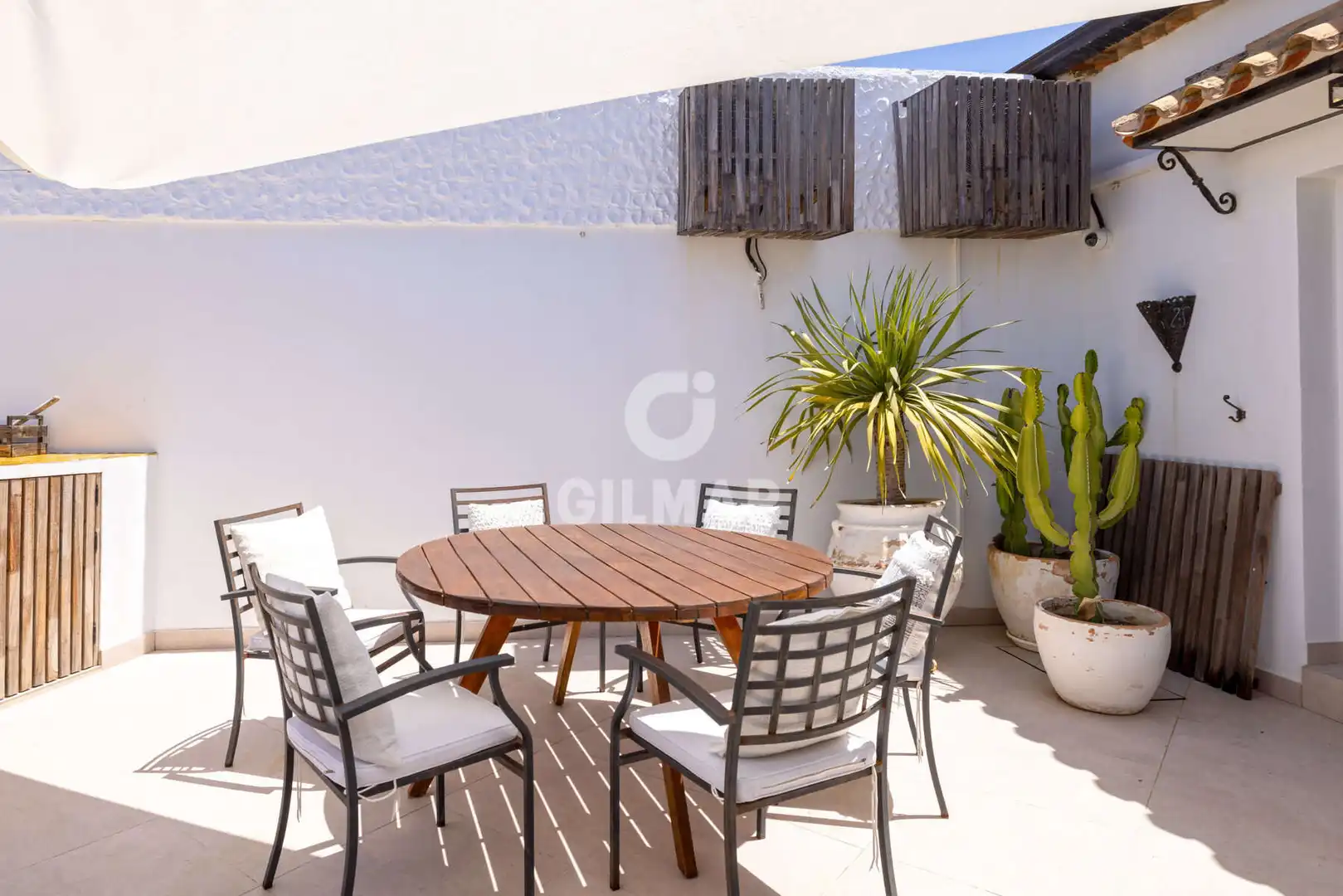 Terrassa de Casa adosada en venda en Estepona amb Jardí privat