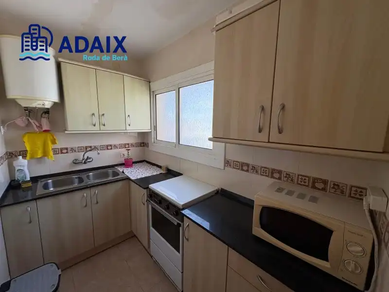 Kitchen of Flat for sale in Roda de Berà  with Oven and Balcony