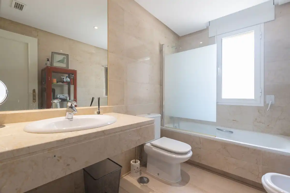 Penthouse with lift for sale in Nueva Andalucía, imagen 18