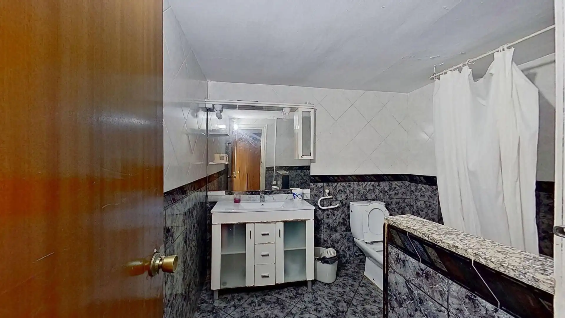 Bathroom of Flat for sale in Granollers  with Heating