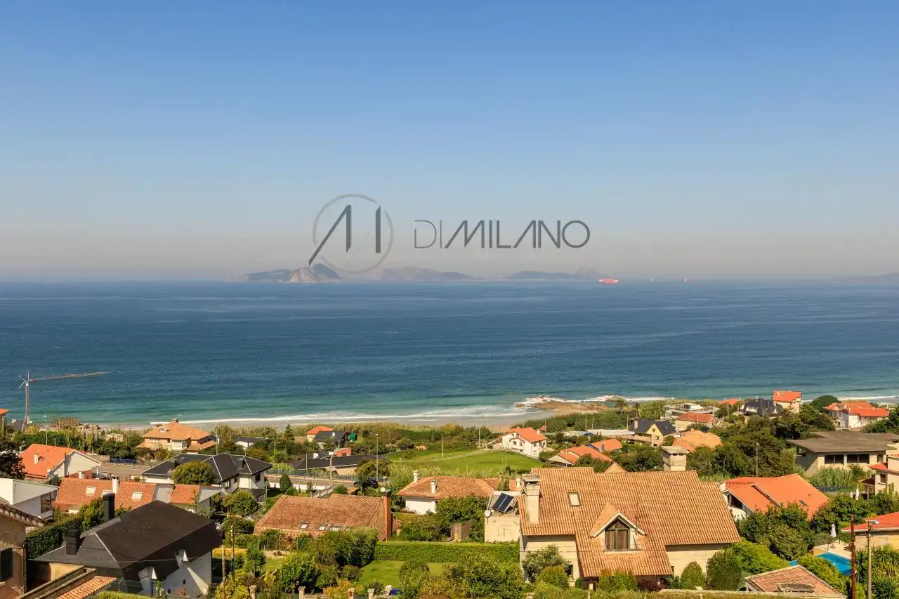 Casa o chalet en venta en Nigrán con Calefacción, Jardín privado y Parquet