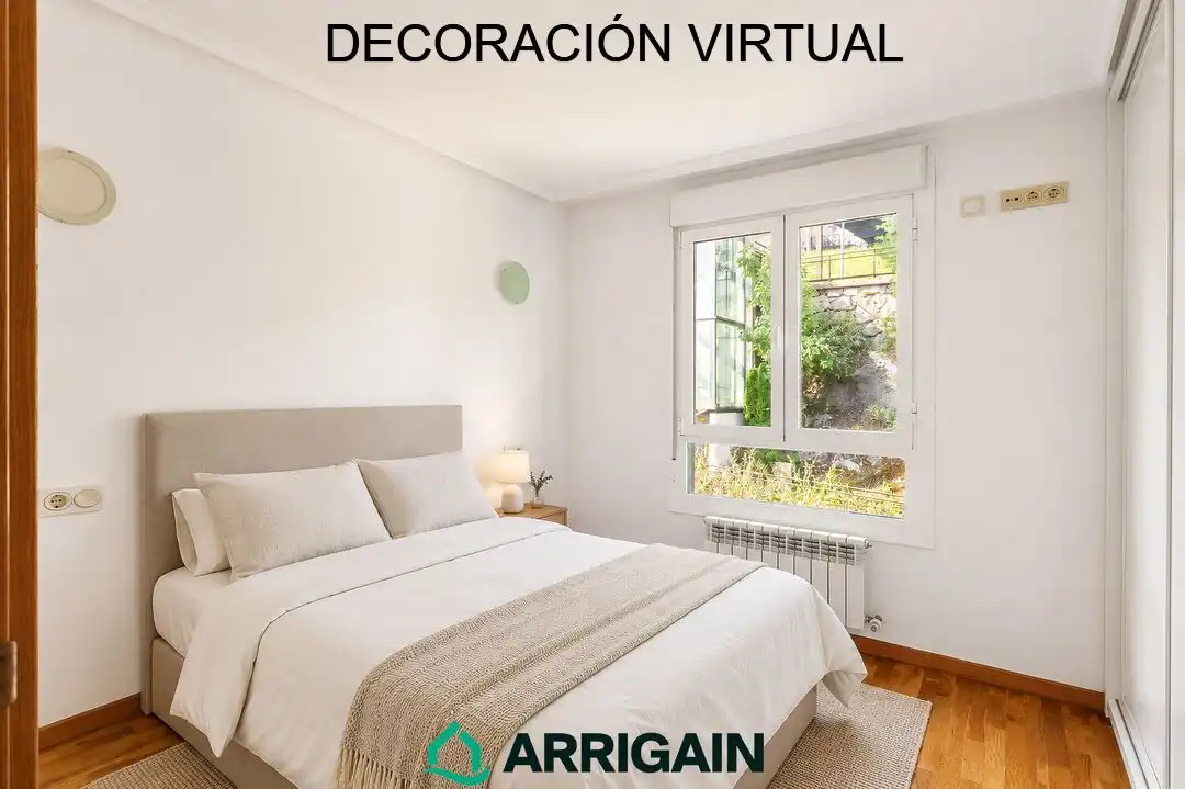 Habitación de Piso en venta en Donostia - San Sebastián  con Calefacción, Terraza y Alarma