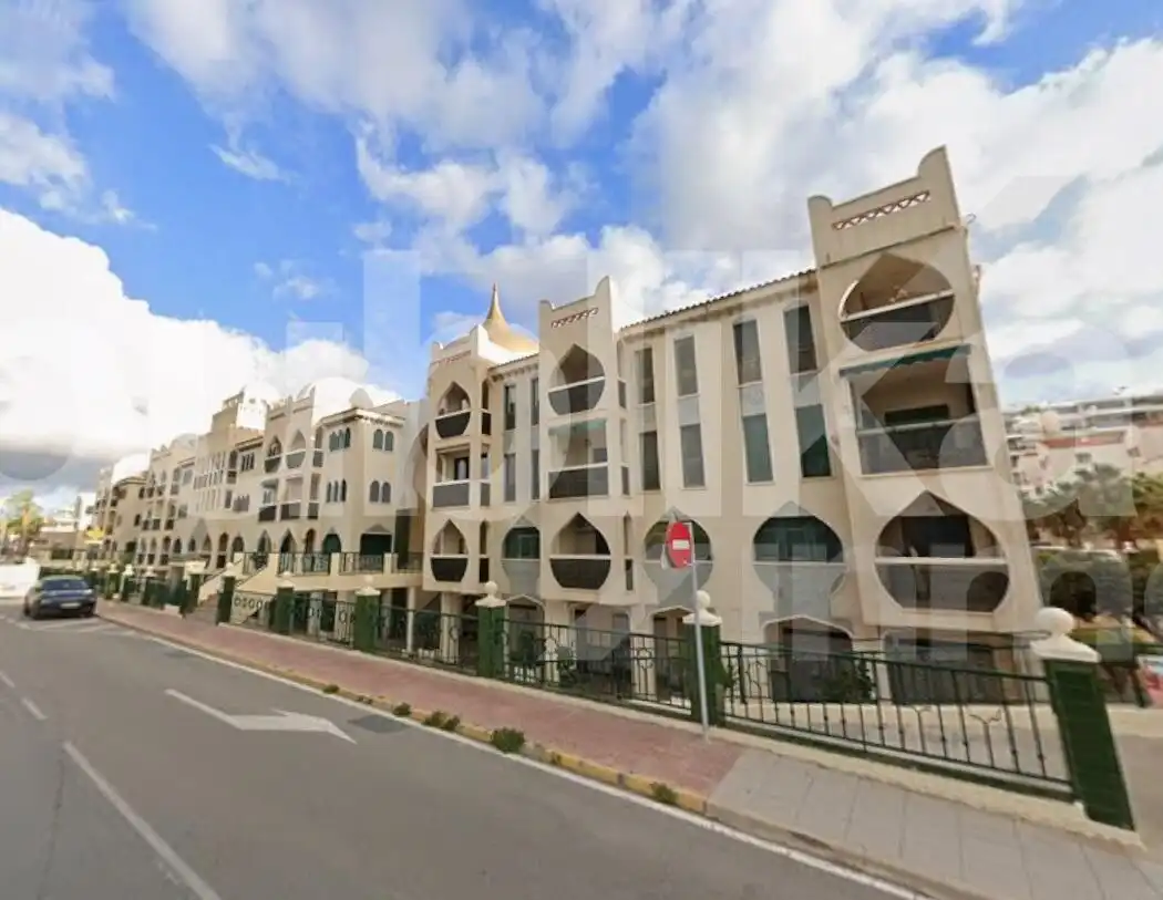 Garage zur Miete in Avenida de Santiago Bernabéu, 42, Calas Santiago Bernabéu, Santa Pola ciudad