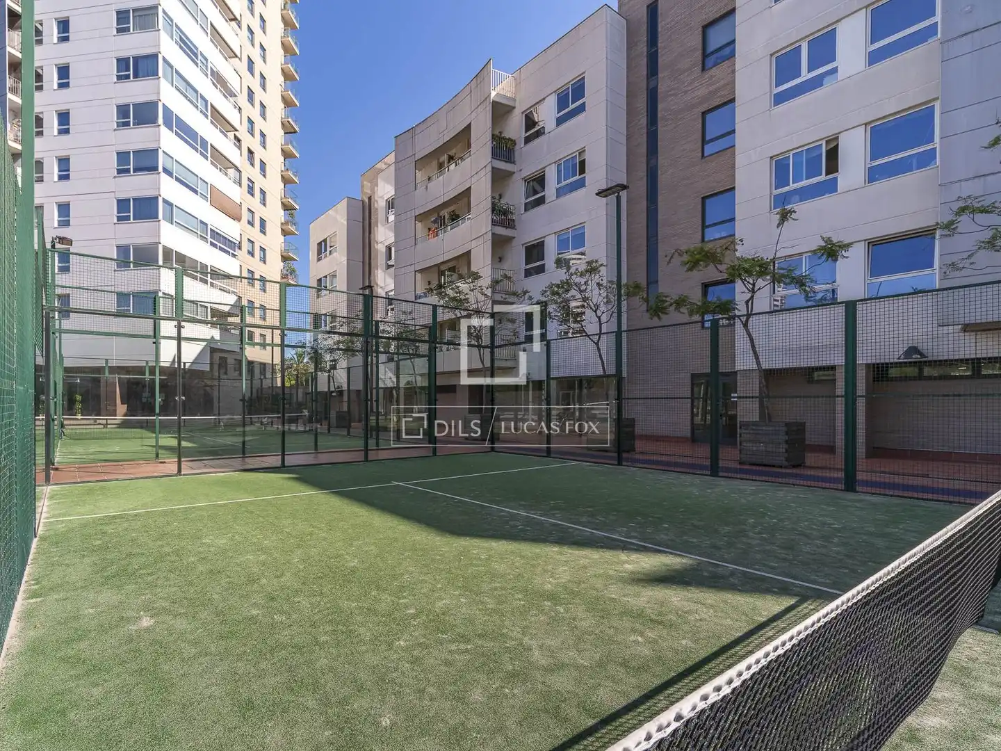 Terrasse von Wohnung zum Verkauf in Barcelona mit Klimaanlage, Heizung und Privatgarten