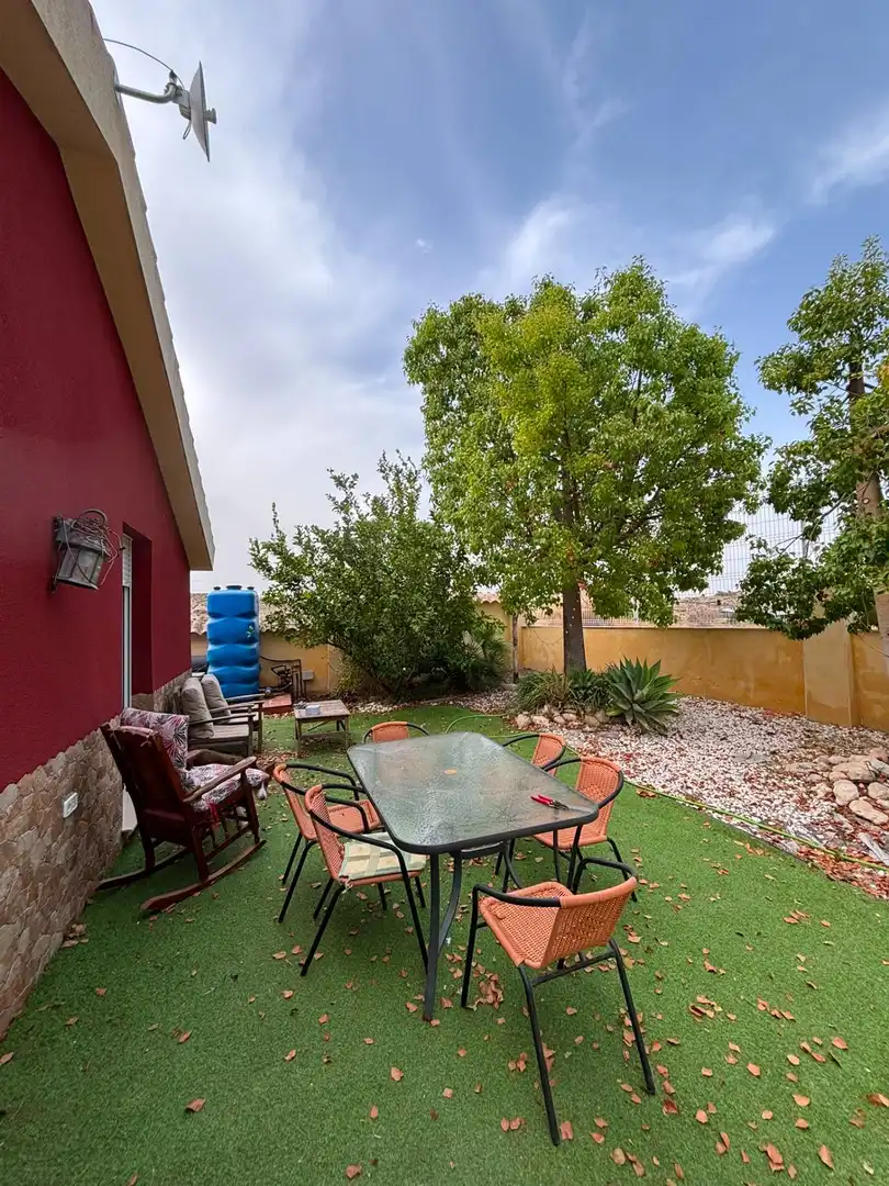 Terrassa de Casa o xalet en venda en Alguazas amb Aire condicionat, Jardí privat i Moblat