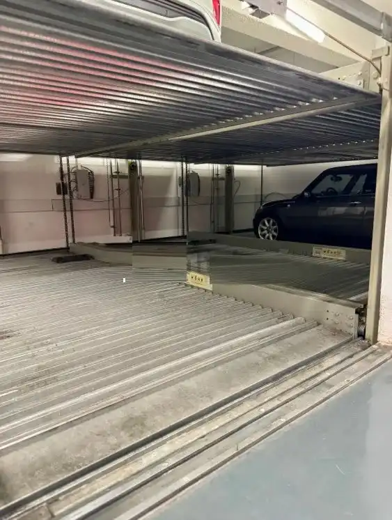 Parkplatz von Garage zum Verkauf in Madrid