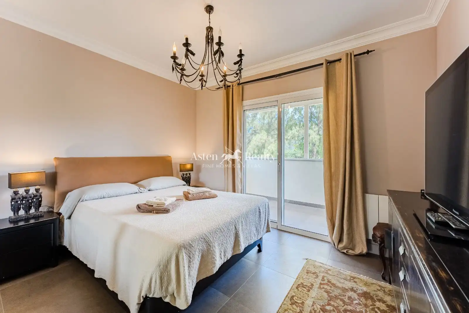 Habitación de Casa o chalet en venta en Arona con Jardín privado, Terraza y Trastero