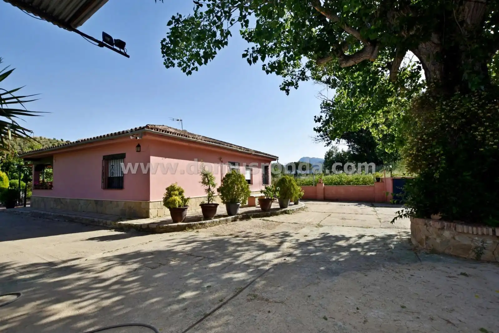 Vista exterior de Finca rústica en venda en Ronda amb Aire condicionat, Jardí privat i Terrassa