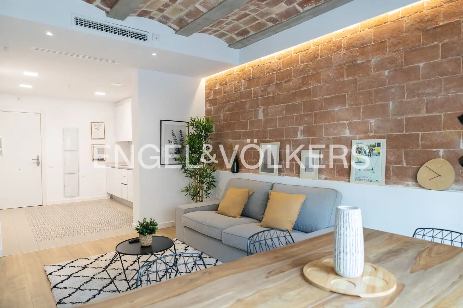 Wohnzimmer von Wohnung zum Verkauf in Barcelona mit Klimaanlage, Heizung und Parkett