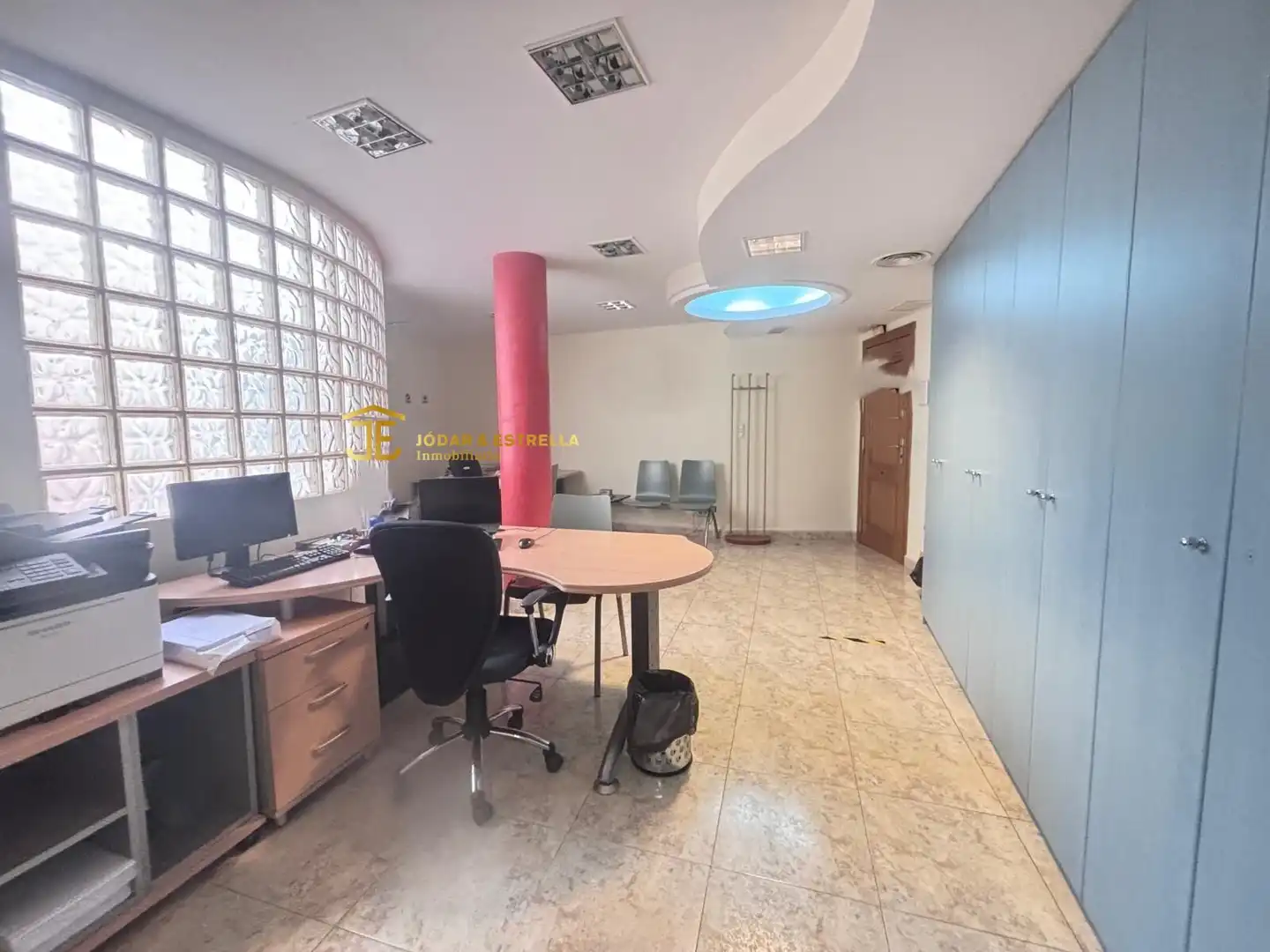 Büro zum Verkauf in Lorca mit Klimaanlage und Heizung