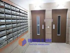 Piso en venta en Valencia con Aire acondicionado, Horno y Balcón