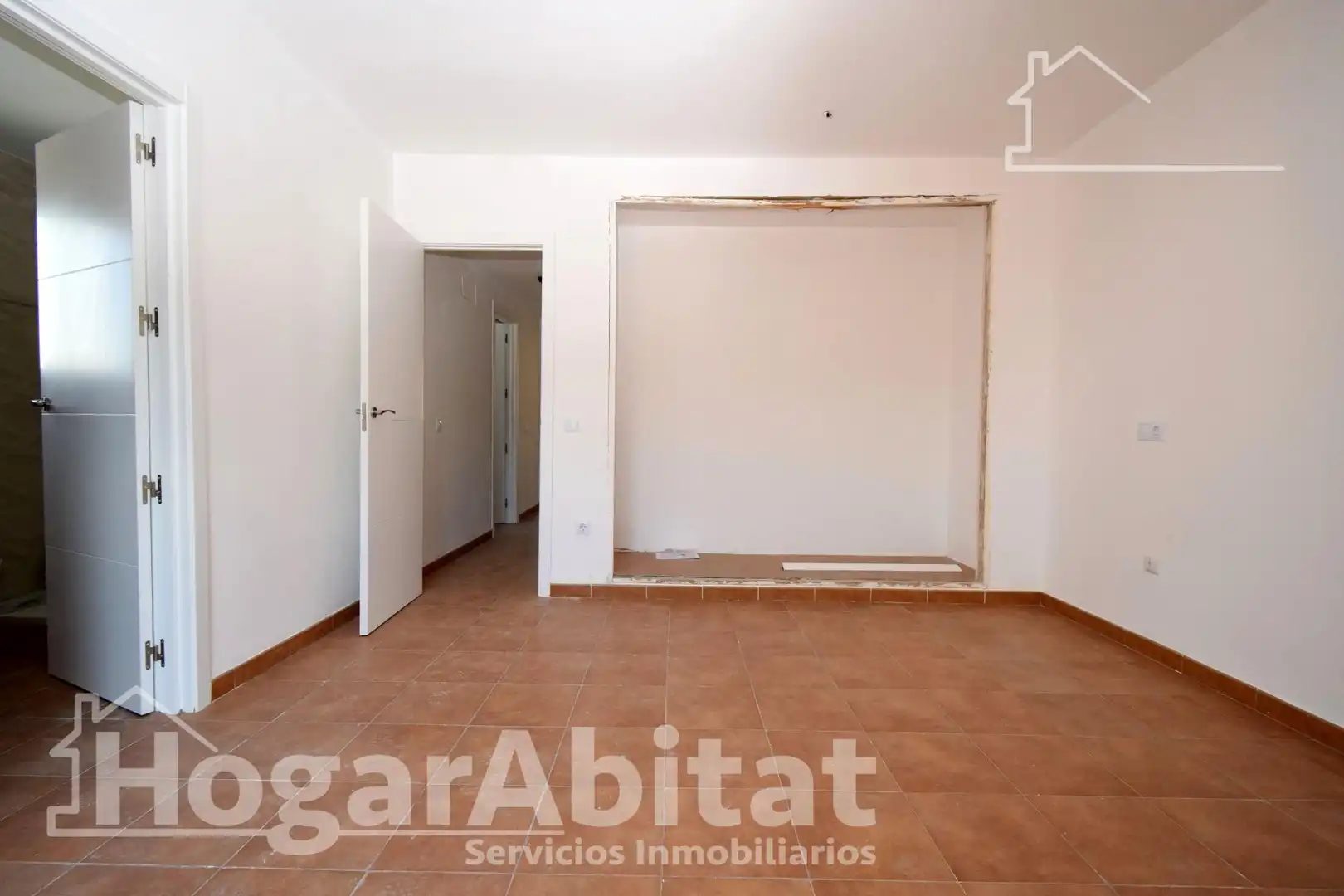 Dormitori de Casa o xalet en venda en Chiva amb Aire condicionat, Calefacció i Jardí privat