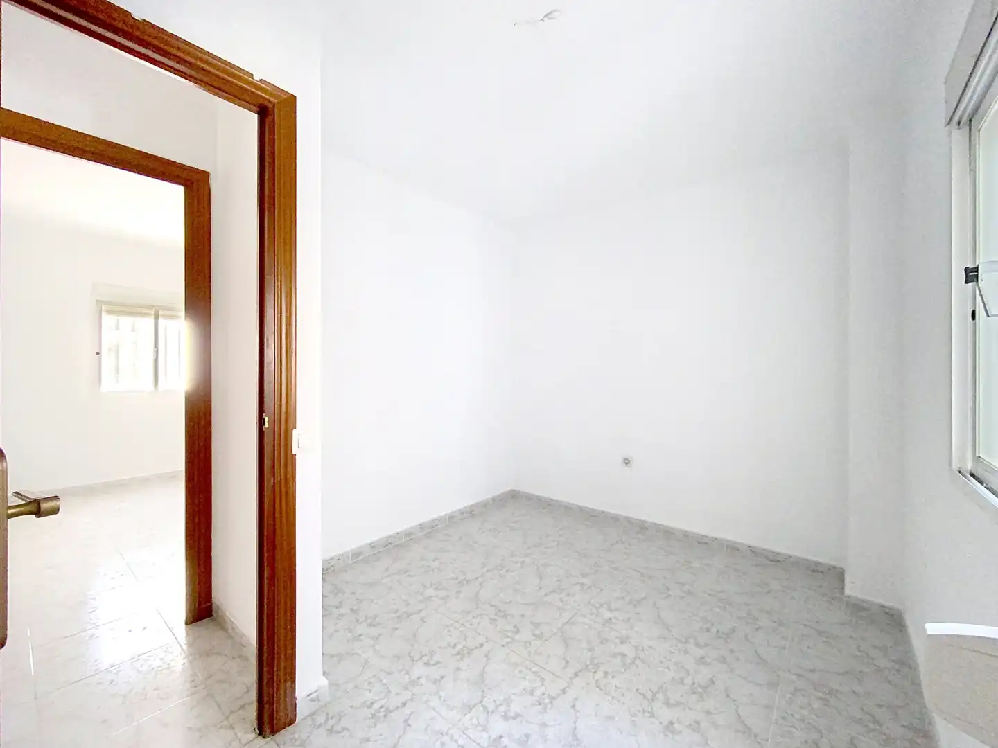 Schlafzimmer von Wohnungen zum Verkauf in Estepona mit Terrasse und Balkon