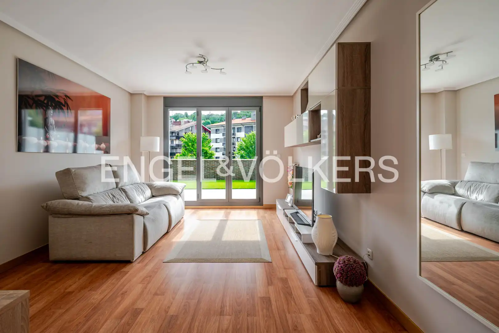 Sala de estar de Piso en venta en Astigarraga con Calefacción, Jardín privado y Terraza