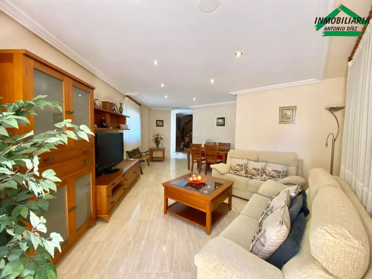 Sala d'estar de Casa o xalet en venda en Aspe amb Aire condicionat, Terrassa i Moblat