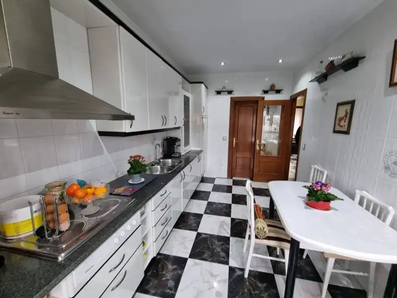 Detached house with pool for sale in Malpartida de Plasencia, imagen 28