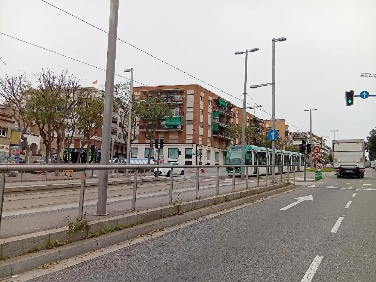 Exterior view of Flat for sale in Cornellà de Llobregat