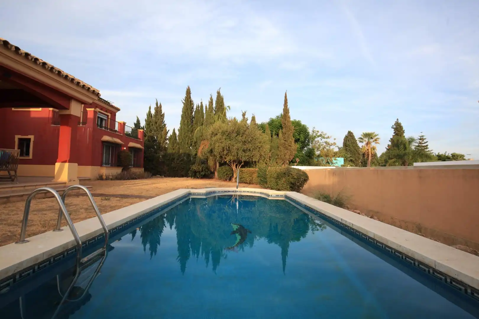 Piscina de Casa o xalet en venda en Marbella amb Aire condicionat, Calefacció i Jardí privat