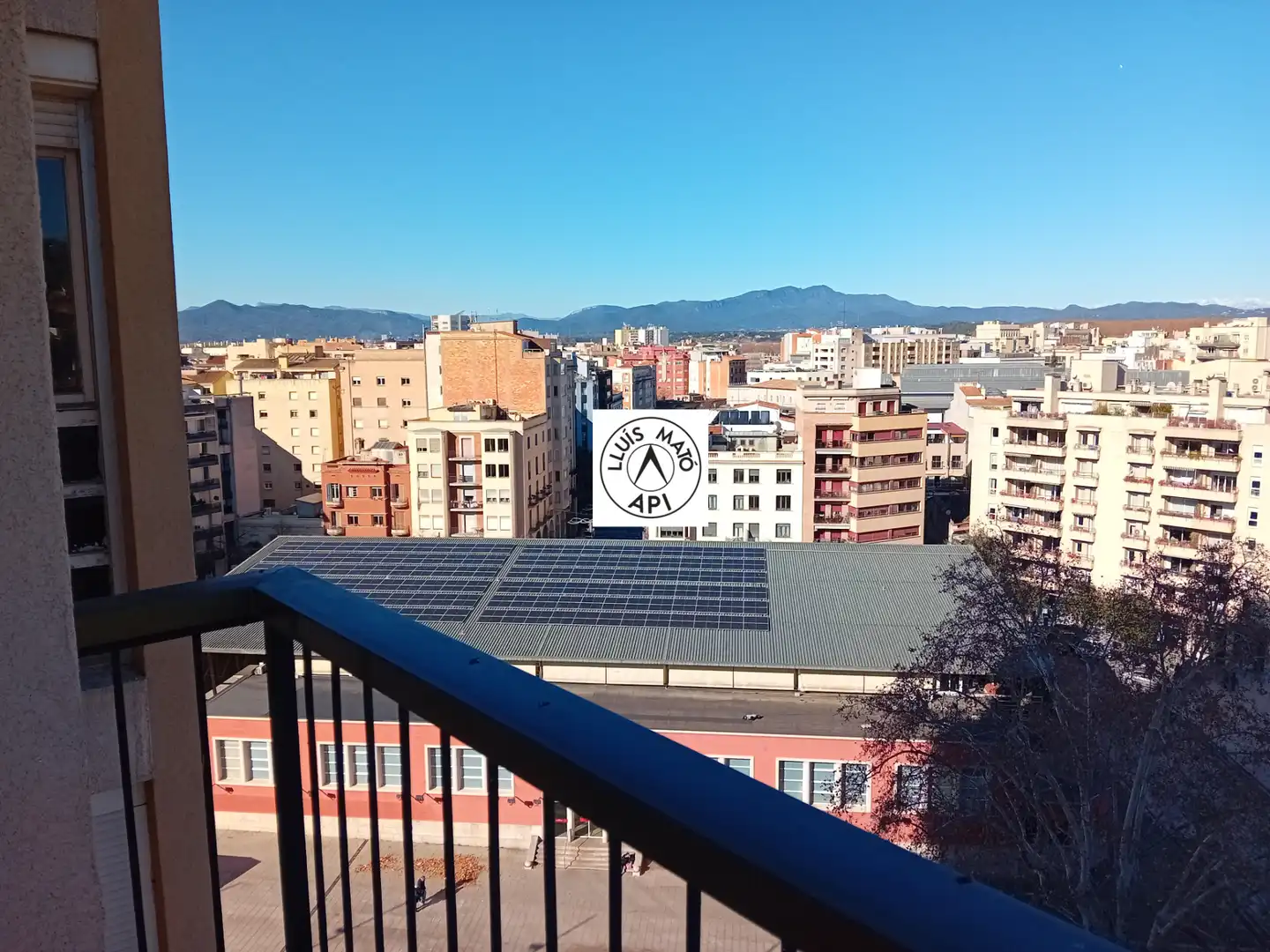 Vista exterior de Piso en venta en Girona con Calefacción, Terraza y Internet