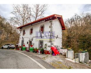 Vista exterior de Casa o xalet en venda en Arantza amb Calefacció i Moblat