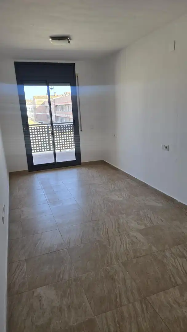 Apartament en venda a Mestre Felix Gracia, Deltebre