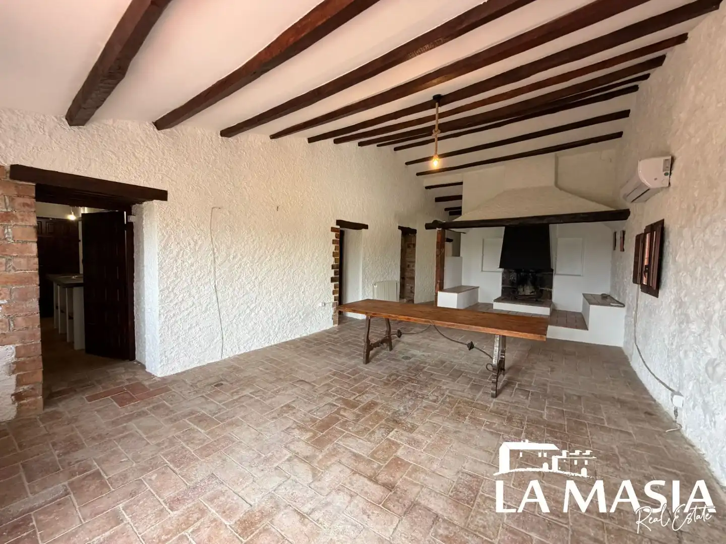 Comedor de Finca rústica de alquiler en Canyelles con Aire acondicionado, Calefacción y Trastero