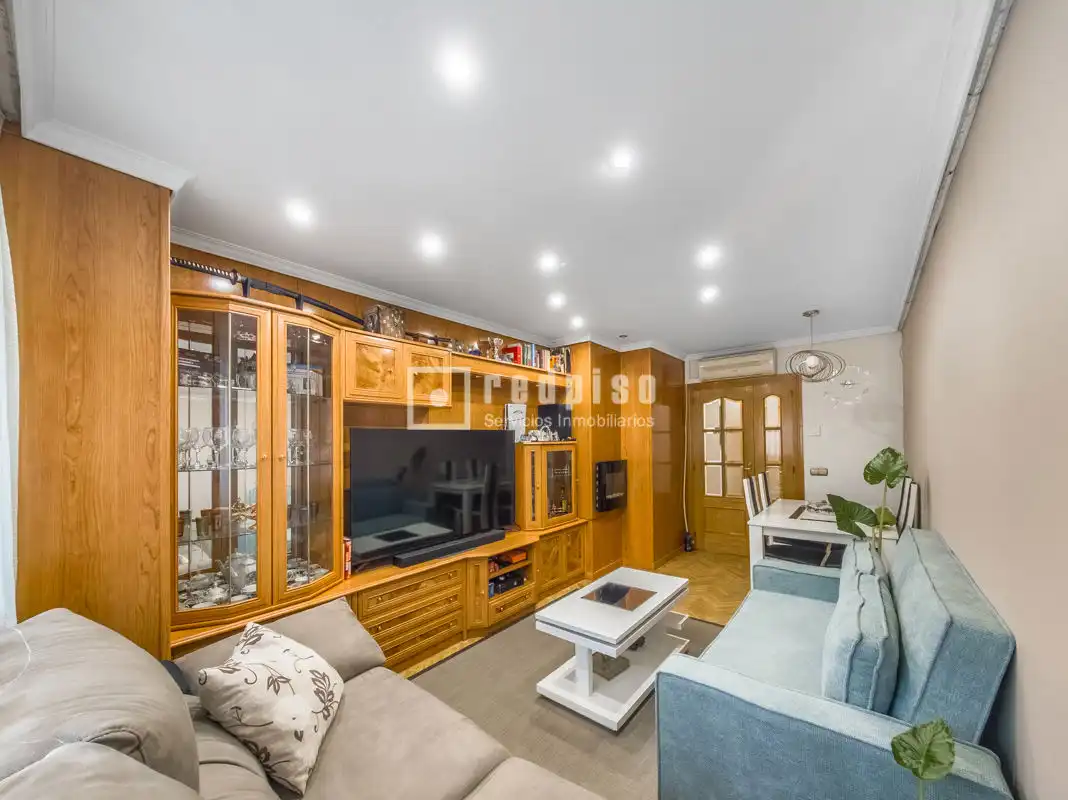 Living room of Flat for sale in Alcorcón  with Private garden and Swimming Pool