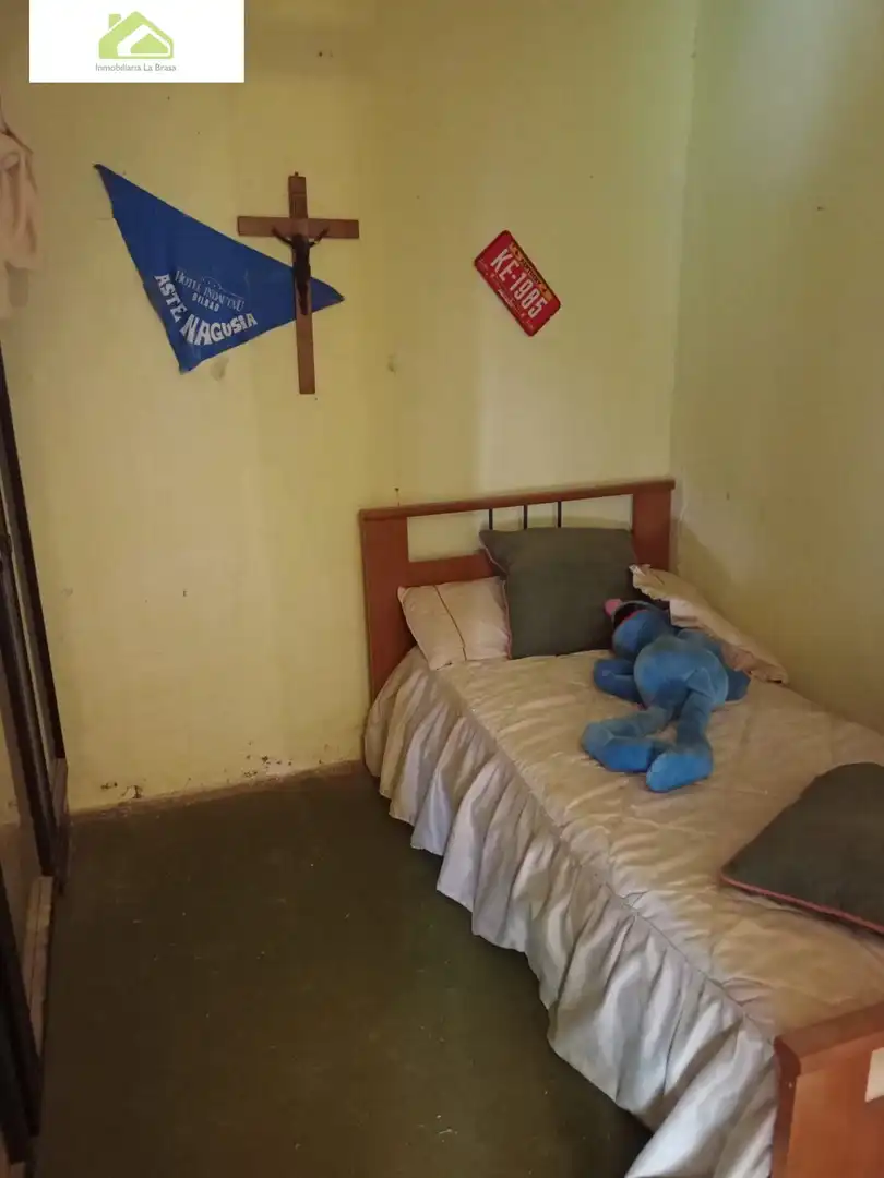 Bedroom of Houses for sale in San Miguel de la Ribera