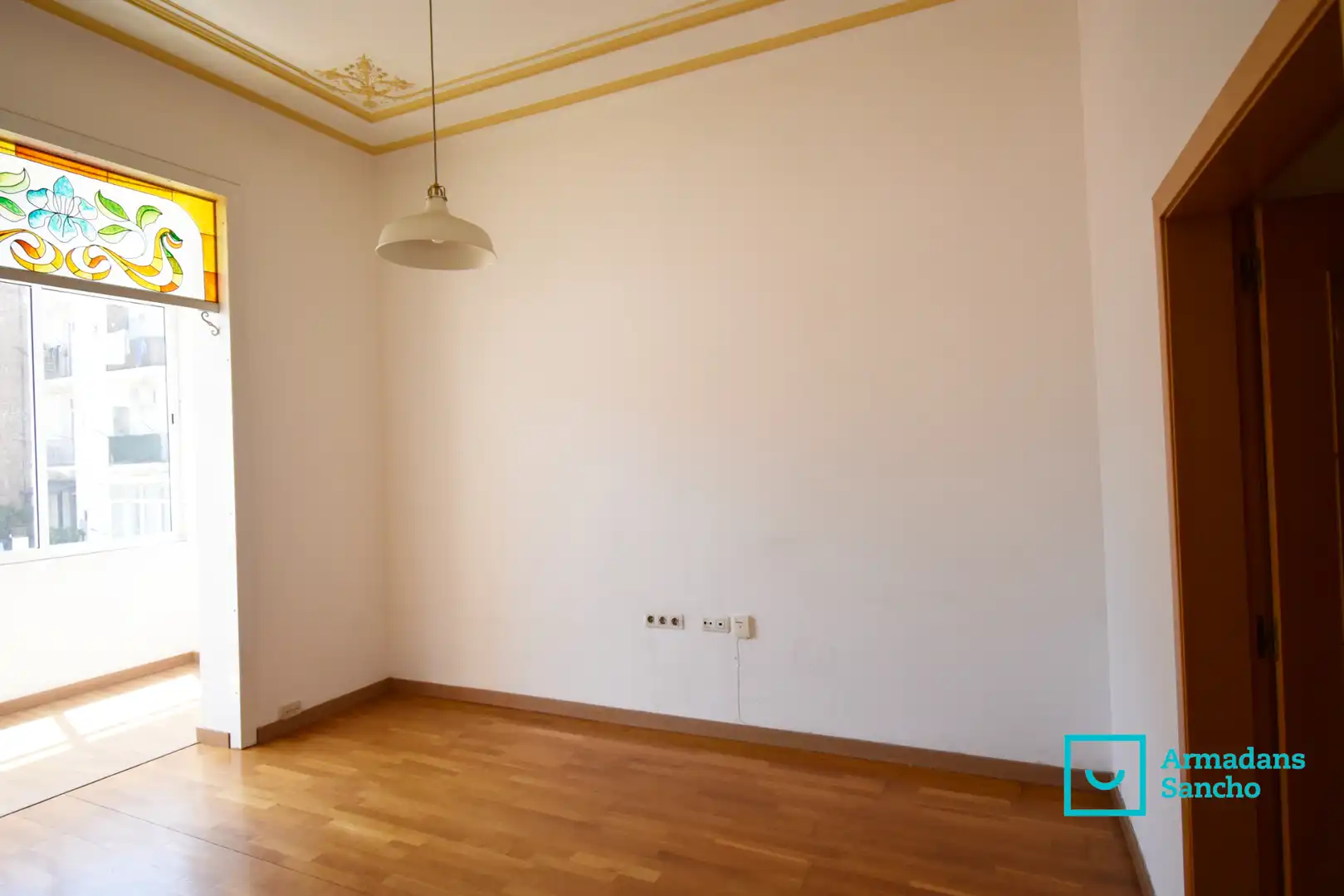 Dining room of Flat for sale in Barcelona  with Air Conditioner, Parquet flooring and Oven