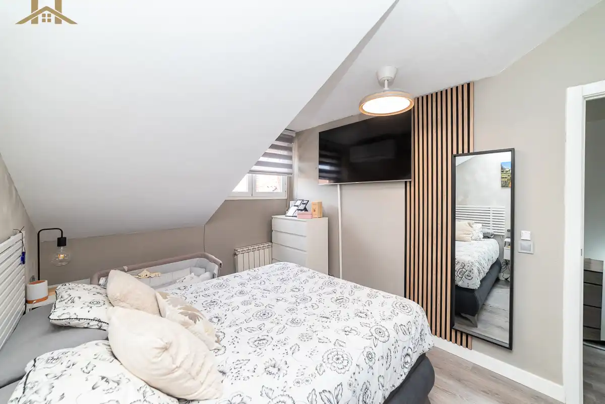 Schlafzimmer von Maisonette zum Verkauf in Sevilla la Nueva mit Klimaanlage, Terrasse und Abstellraum