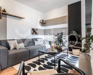 Living room of Apartment to rent in  Madrid Capital  with Air Conditioner, Furnished and Oven