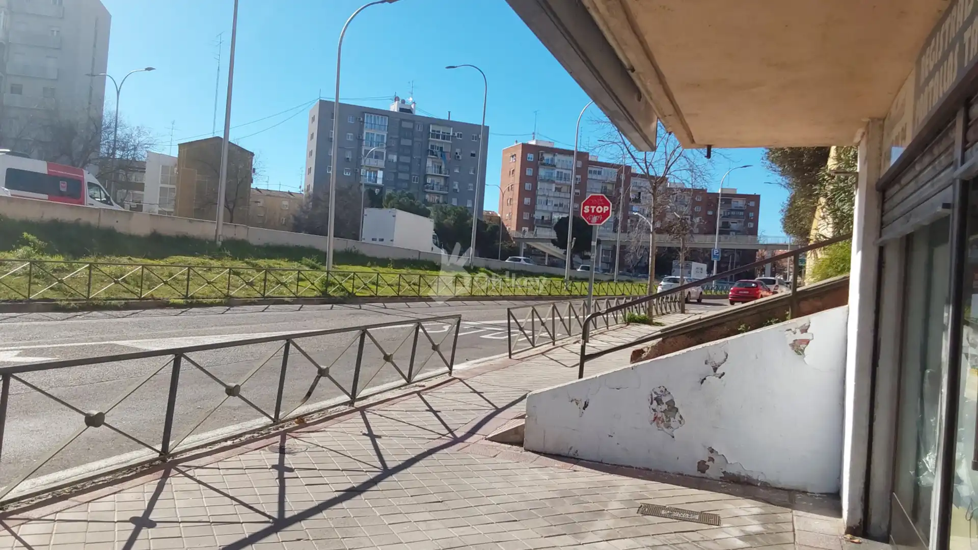 Vista exterior de Local en venta en  Madrid Capital