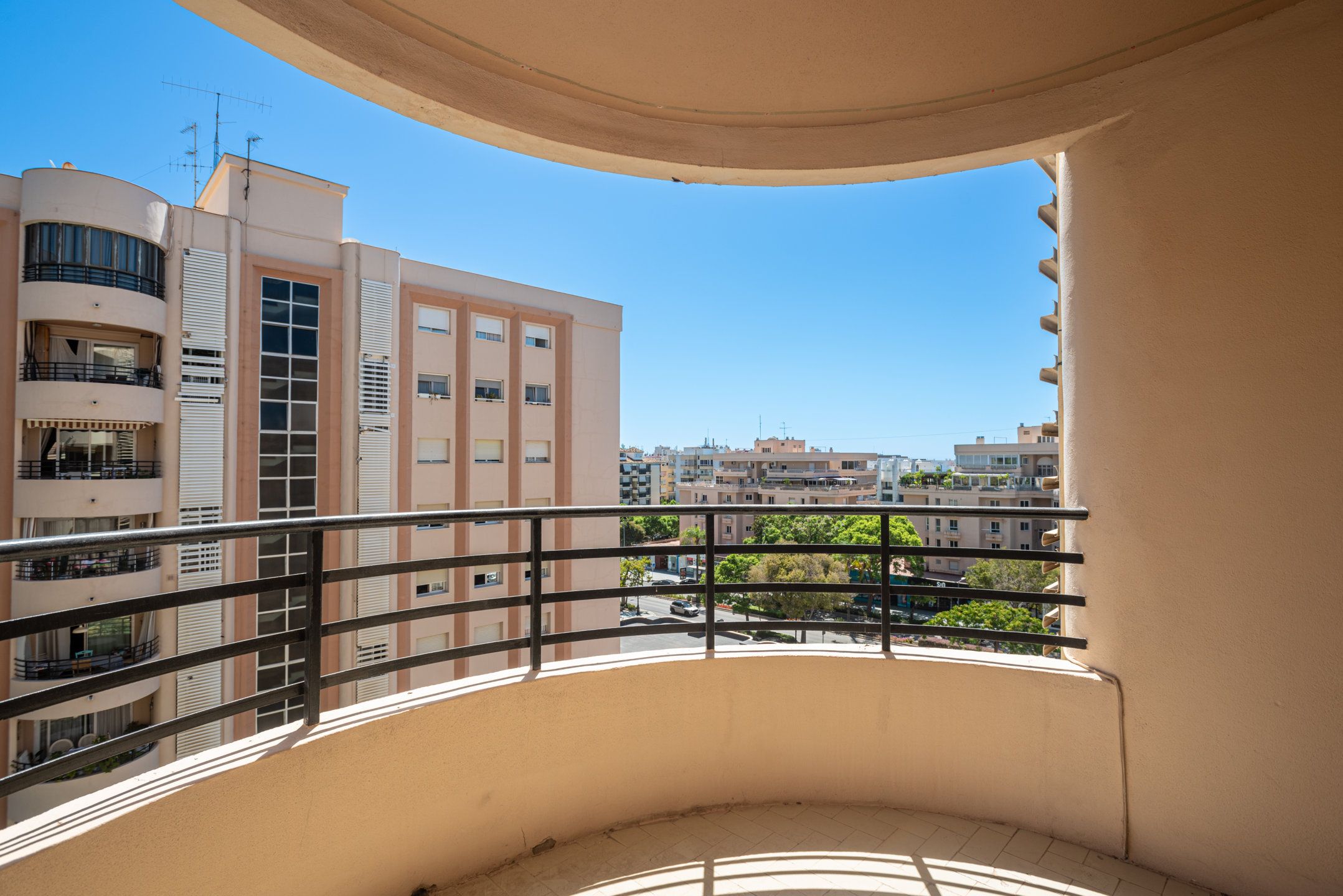 Balcony of Flat for sale in Marbella  with Air Conditioner, Terrace and Community pool
