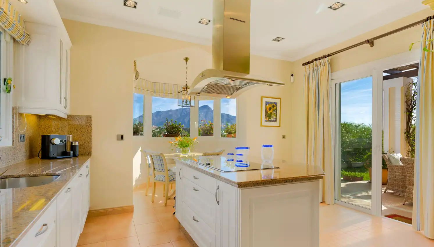 House with pool for sale in Marbella Centro, imagen 16