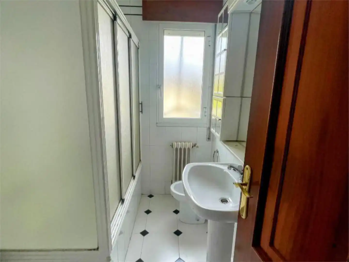 Baño de Piso en venta en Meira con Parquet, Trastero y Amueblado