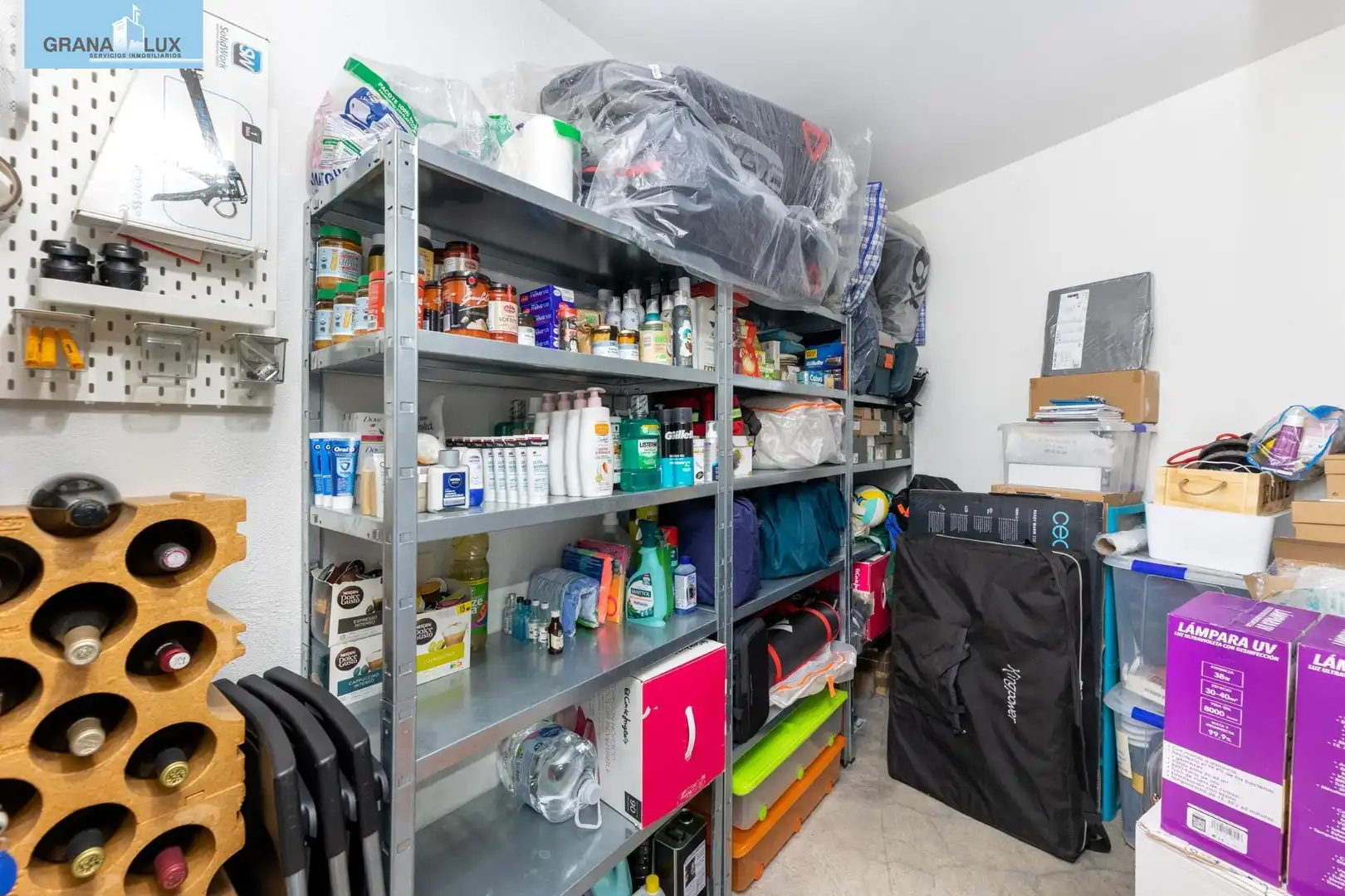 Wohnung zum Verkauf in Las Gabias mit Terrasse, Abstellraum und Gemeinschaftspool