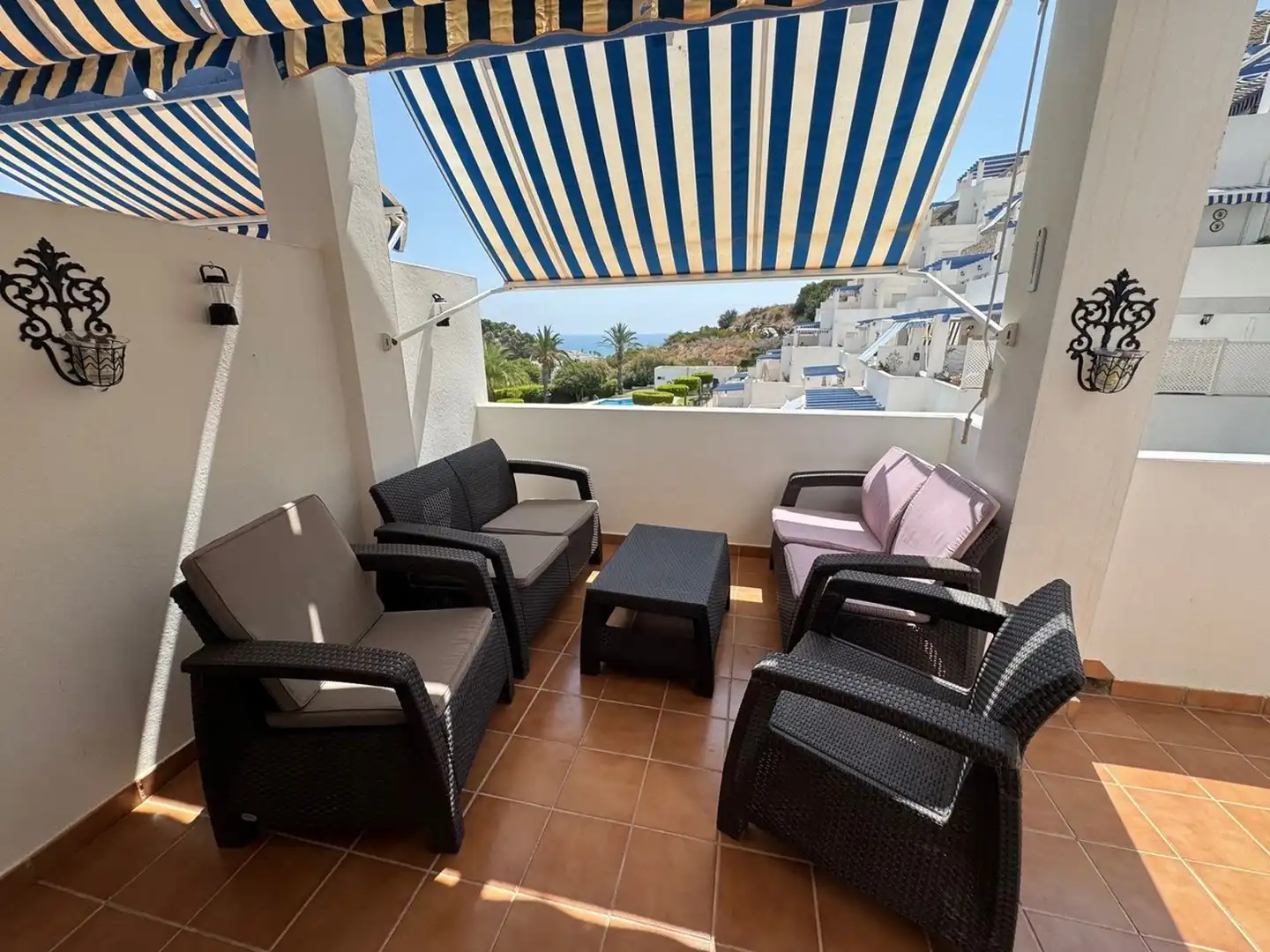 Appartamento con piscina in vendita a CALLE CLARA CAMPOAMOR S/N, imagen 4