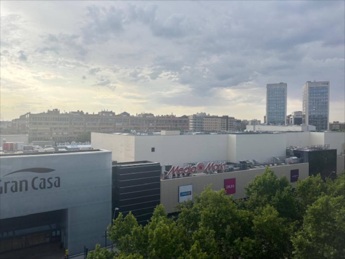 Exterior view of Flat to rent in  Zaragoza Capital  with Terrace and Storage room