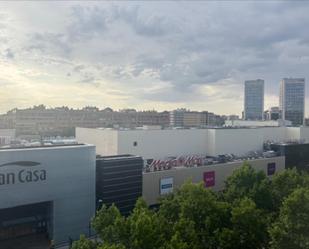 Vista exterior de Pis de lloguer en  Zaragoza Capital amb Terrassa i Traster