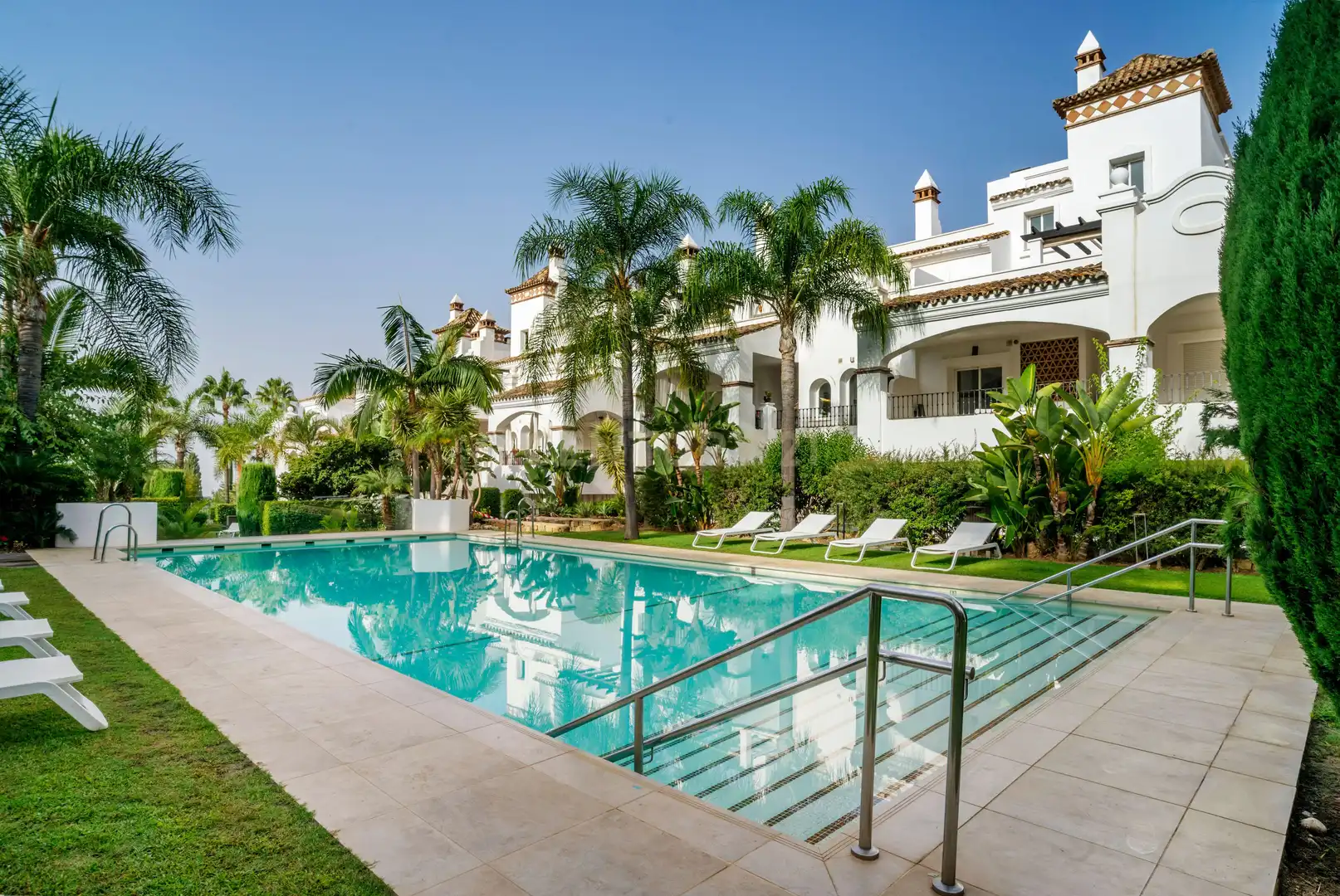 Garten von Wohnungen zum Verkauf in Marbella mit Klimaanlage, Privatgarten und Ofen