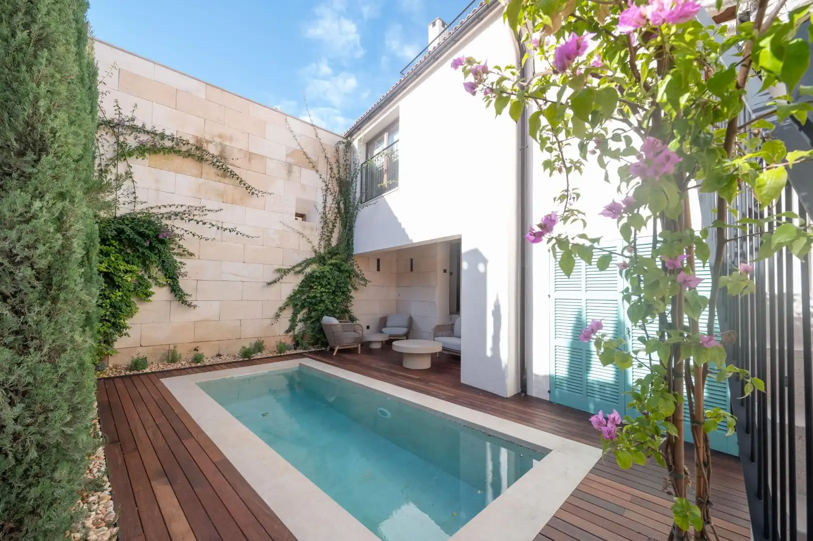 House with terrace for sale in Sineu