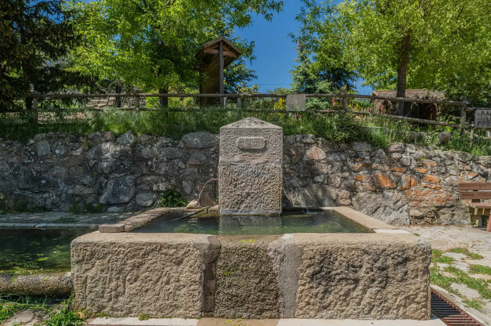 Jardín de Casa o chalet en venta en Santa María de la Alameda con Aire acondicionado, Calefacción y Terraza