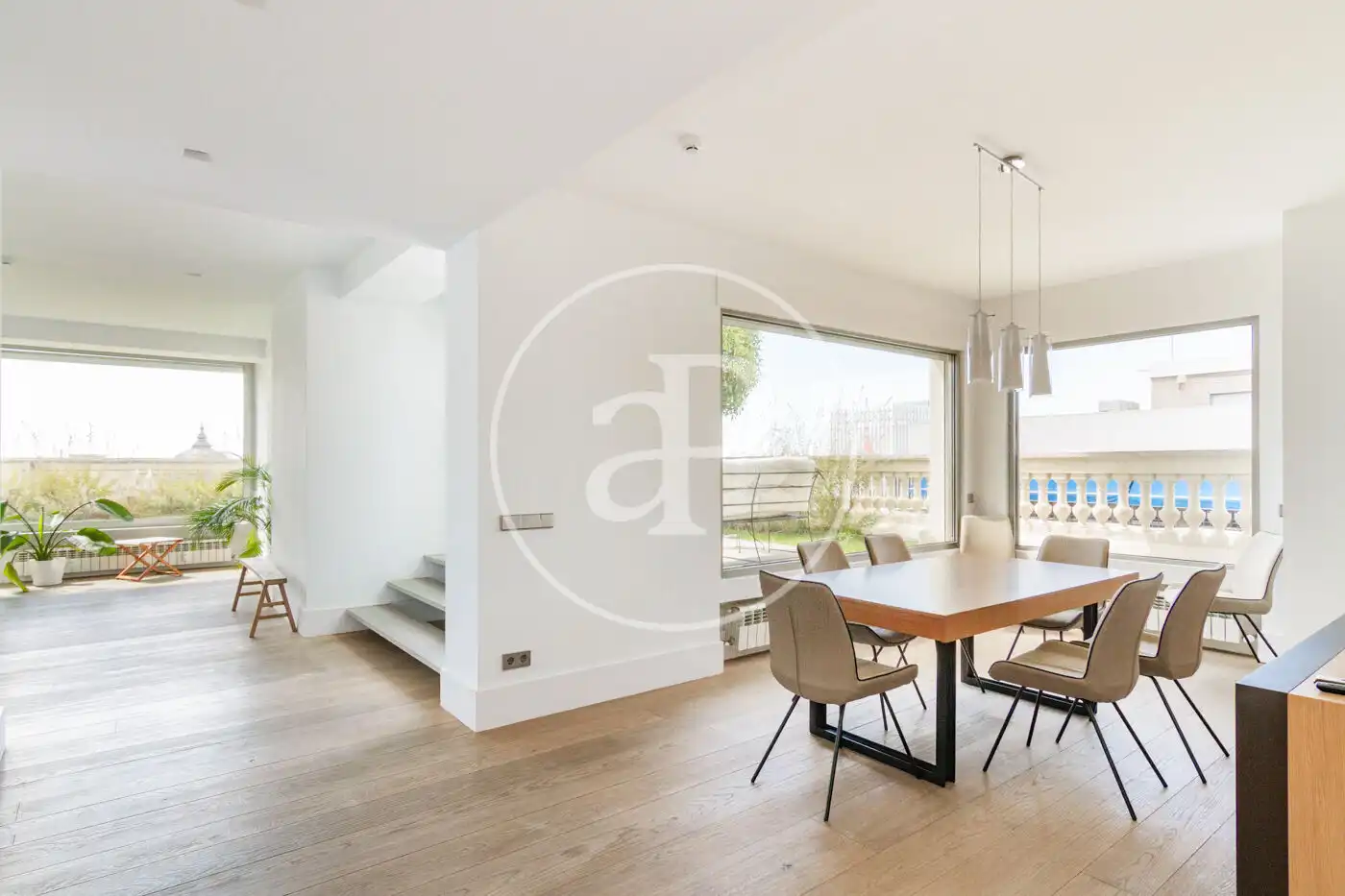Comedor de Ático en venta en Madrid con Aire acondicionado, Calefacción y Jardín privado