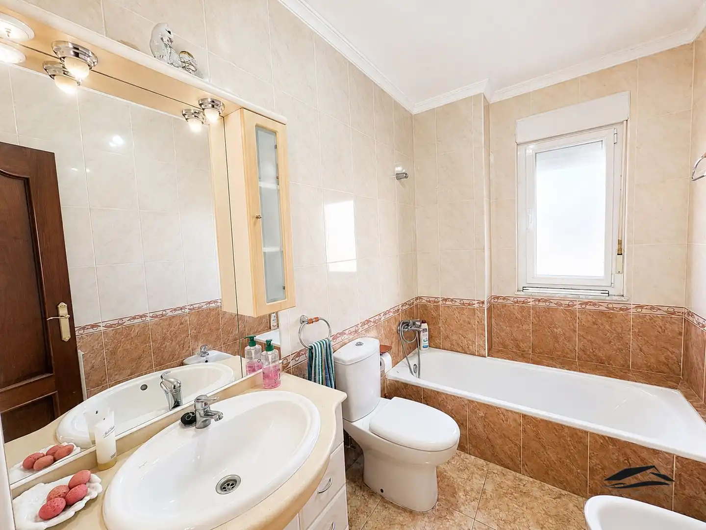 Bathroom of Houses for sale in Aldealengua  with Air Conditioner, Heating and Furnished