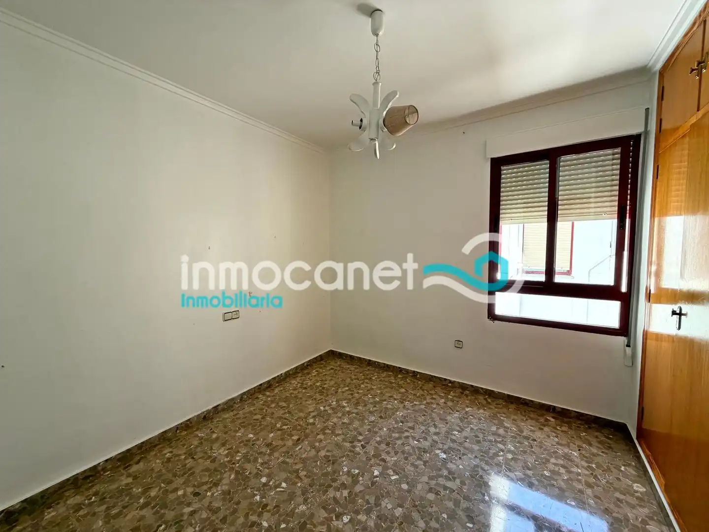 Apartamento en venta en Oliva con Balcón
