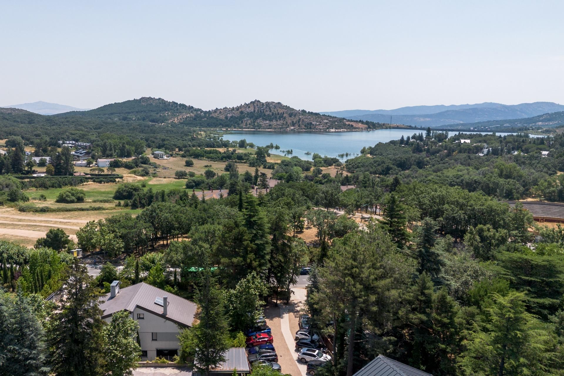 Casa o xalet en venda en Navacerrada amb Calefacció i Jardí privat