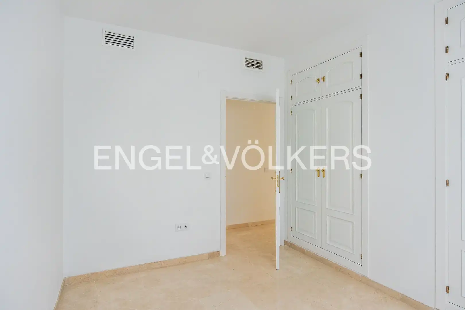 Piso de alquiler en Sevilla con Aire acondicionado, Calefacción y Piscina